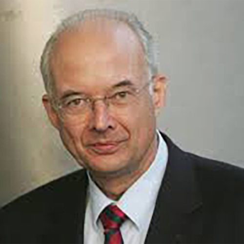 Das Bild zeigt den Präsidenten der Heidelberger Akademie der Wissenschaften Paul Kirchhof 2014 im Passbildformat für Weltethos Reden.